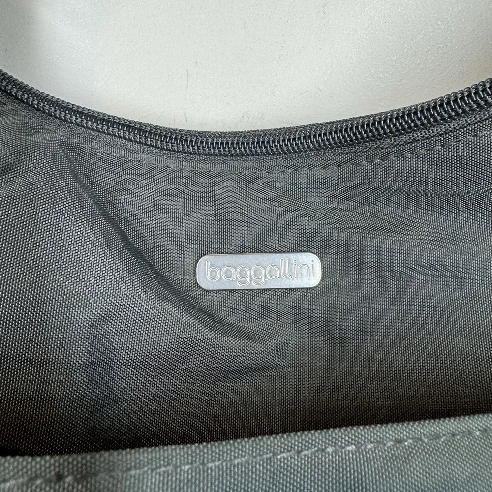 Baggallini hobo crossbody